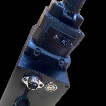 500W Laser Pump Source – 1000W Electrical Input | 3× Samsung 50S with Smart BMS | 50x Remote Control Zoom Lens | Green Coaxial Aiming | Adjustable Step-Down Module | 1-Month Warranty