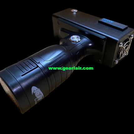 BOWK-I-130W laser pointer with black aluminum casing, built-in temperature protection fan for heat dissipation, removable battery, 50x zoom lens, Samsung 30Q battery