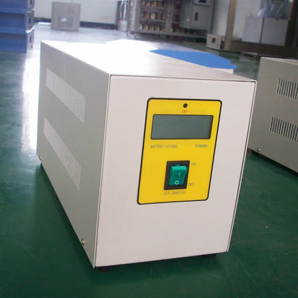 1kW Pure Sine Wave Low-Frequency Inverter for Off-Grid Solar & Wind Power Systems image 1