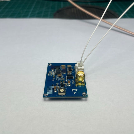 20 MHz High-Speed Photodetector – Adjustable Gain, 300–1100 nm, 0–3.3 V SMA Output