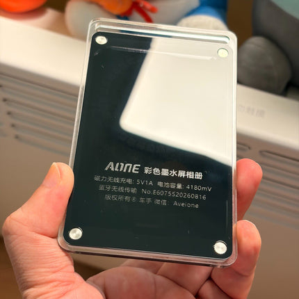 4" 6-Color E-Ink Photo Frame | Polaroid-Style Smart Display with Bluetooth, Wireless Charging & Magnetic Attachment
