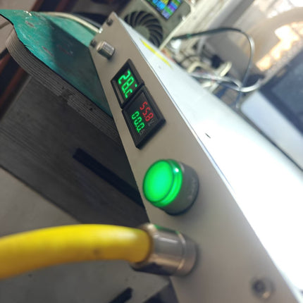 Used Disassembled Original IPG 1500W Fiber Laser Source QBH Connector, 5M Fiber Cable, Adjustable Power, Real Time Voltage Current Temperature Display, Red Pilot Beam, External Power Supply