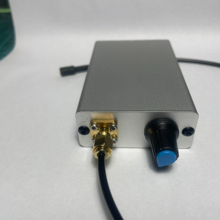 Portable Fiber Optic Illuminator with Adjustable Focus & Uniform Light Head – SMA905 LED Light Source