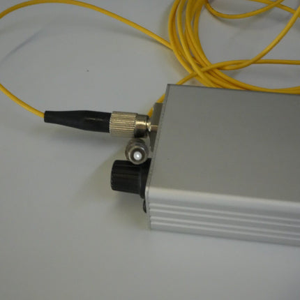 6500K Fiber-Coupled Spectral Light Source – Dimmable, FC/PC & SMA905 Interfaces for Optical Experiments