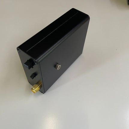 Portable Biased Photodetector for High-Speed Laser Signal Detection – Si / InGaAs, 400–1700 nm