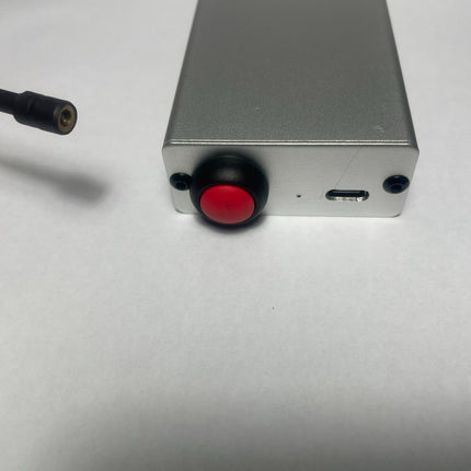 Portable Fiber Optic Illuminator with Adjustable Focus & Uniform Light Head – SMA905 LED Light Source