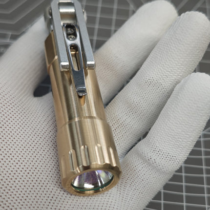 Portable Hand Crank Emergency Flashlight | 70F Lithium Ion Supercapacitor EDC Survival Torch, Self Powered, No Battery Aging Risk