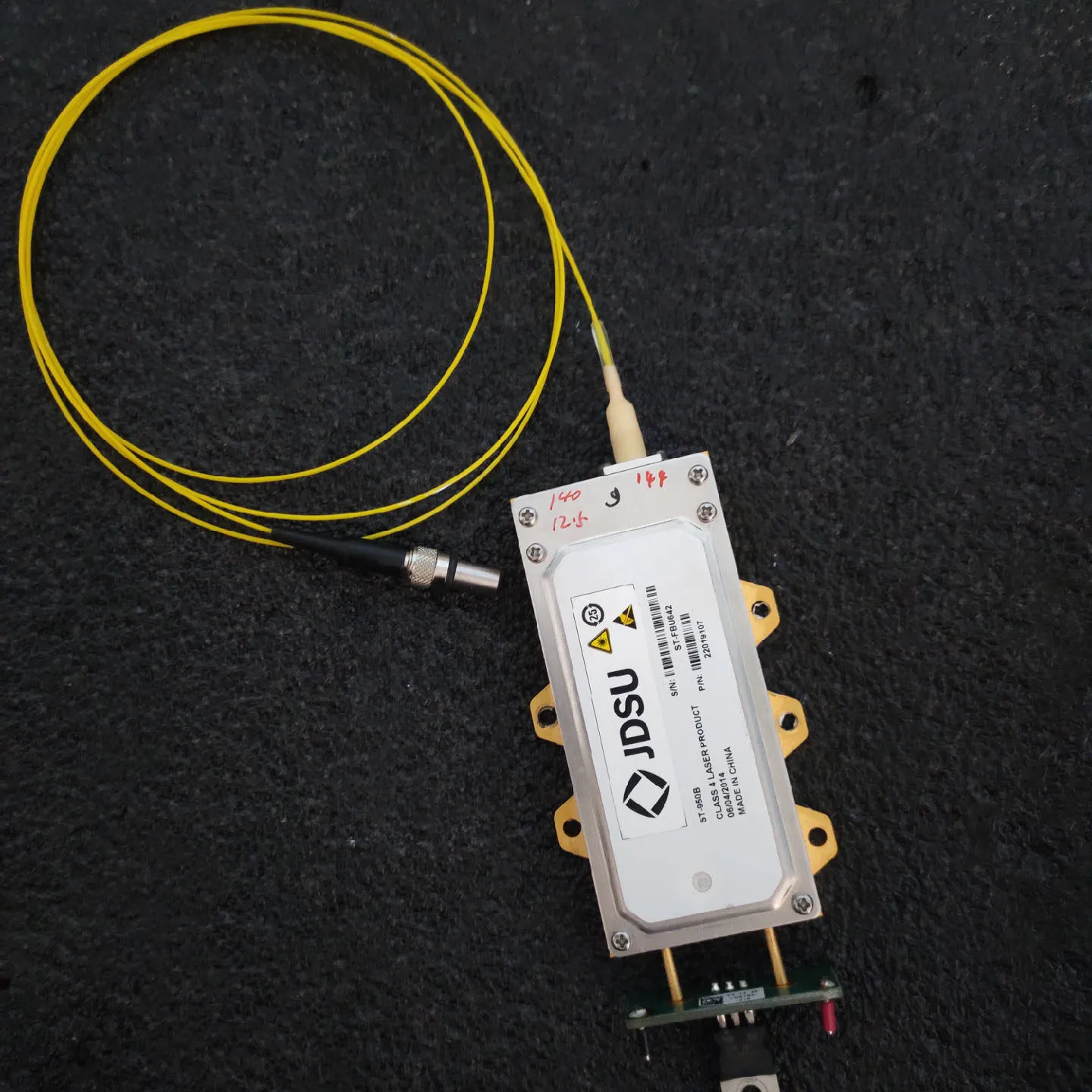 主图1 JDSU 940nm Fiber-Coupled Laser Pump Source (140W, 105μm Core) – SMA905 Connector - Image 1